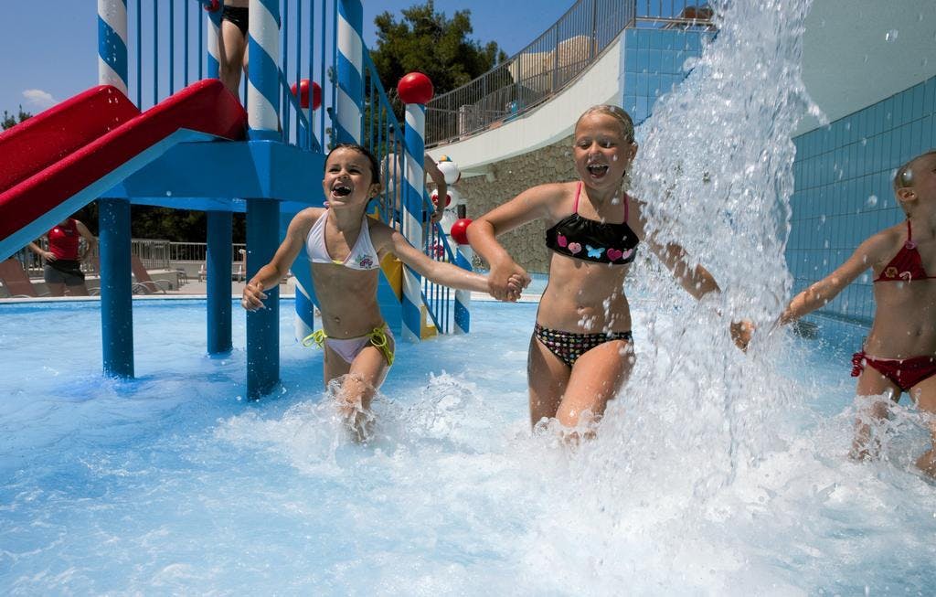 Family Hotel Vespera - Odmor na Lošinju uz animaciju i korištenje bazena