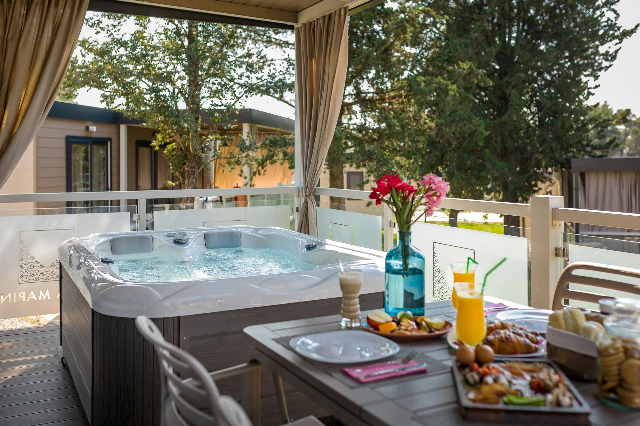 Santa Marina Camping - Mobilna kućica Premium Relax s privatnim jacuzziem
