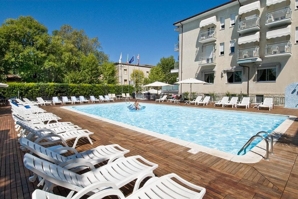Hotel St. Moritz - Odmor uz talijansku obalu
