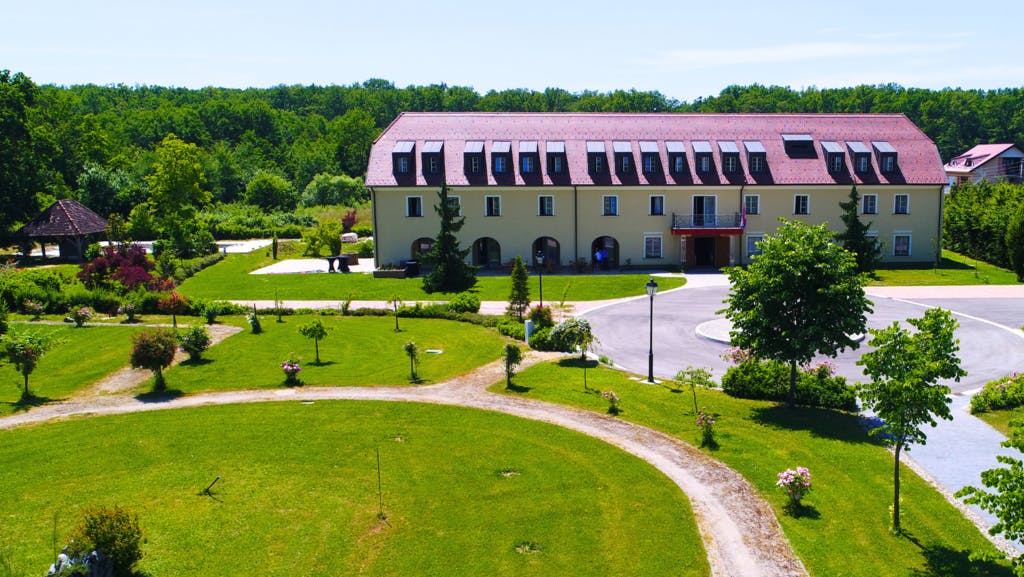 Hotel Dvorac Jurjevec - Ljetni odmor u aristokratskom stilu Dvorca Jurjevec