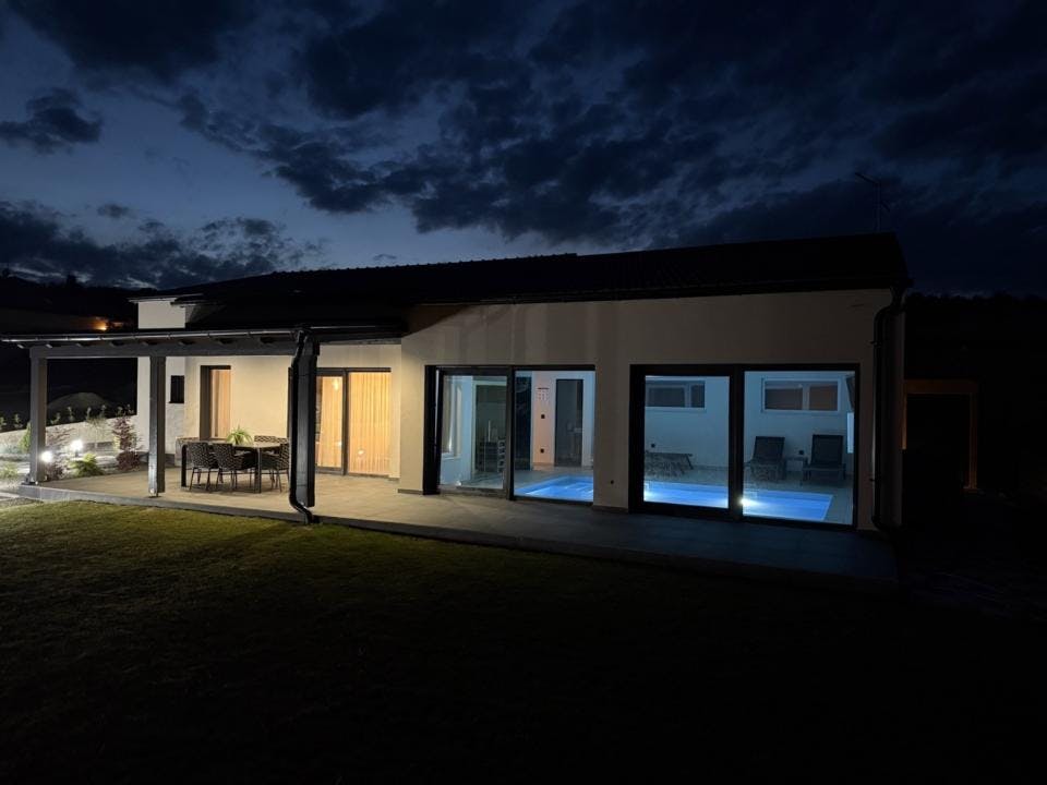 Villa Granea Sveti Martin - Ljeto u vili s vlastitim unutarnjim bazenom i saunom