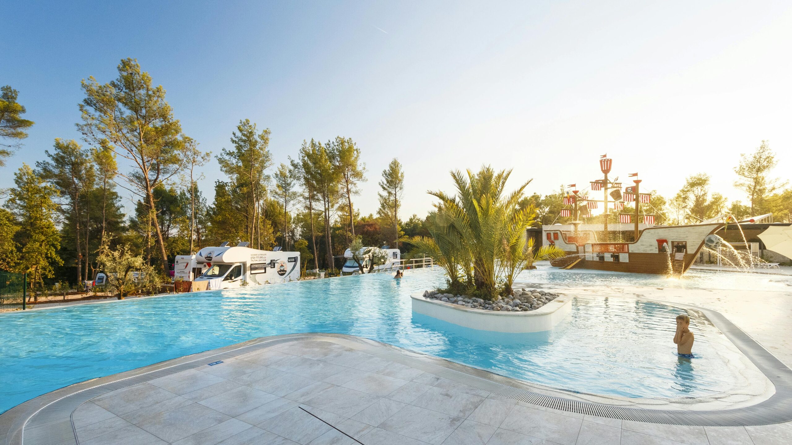 Santa Marina Camping - Obiteljsko proljeće u Premium Comfort mobilnoj kućici