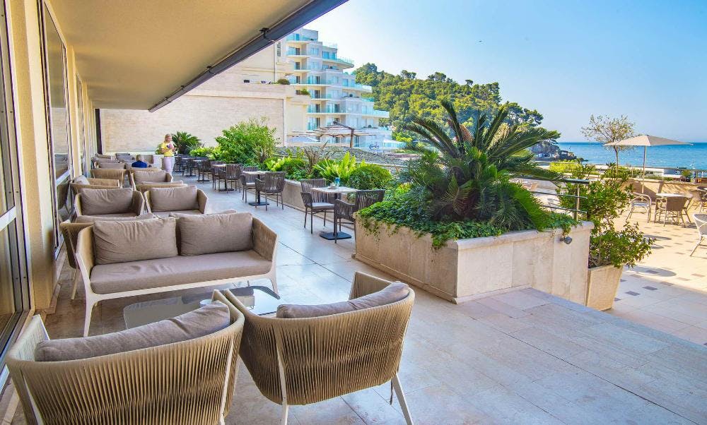 Hotel Palas Petrovac - Ljeto na Budvanskoj rivijeri