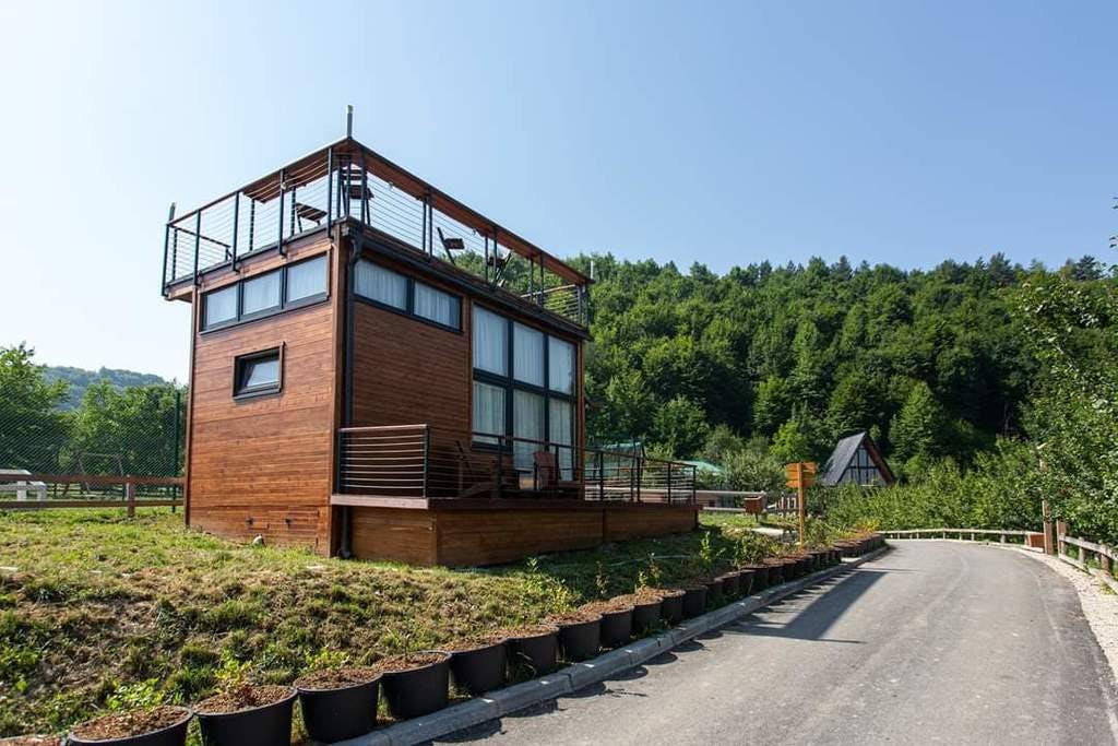 Malak Farma - Cube House