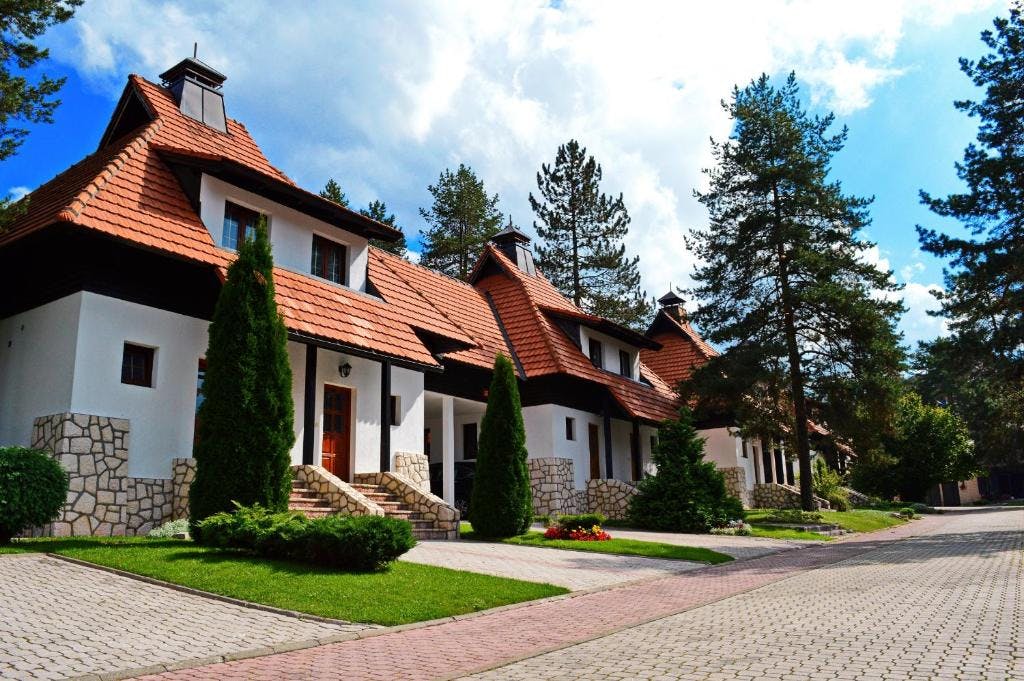Kraljevi Konaci - Jedinstveni odmor u prirodi u srcu Zlatibora