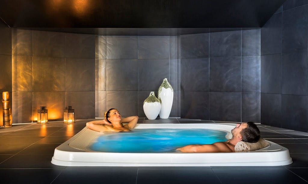 Aminess Vival Maestral Hotel - First minute proljeće i jesen za parove