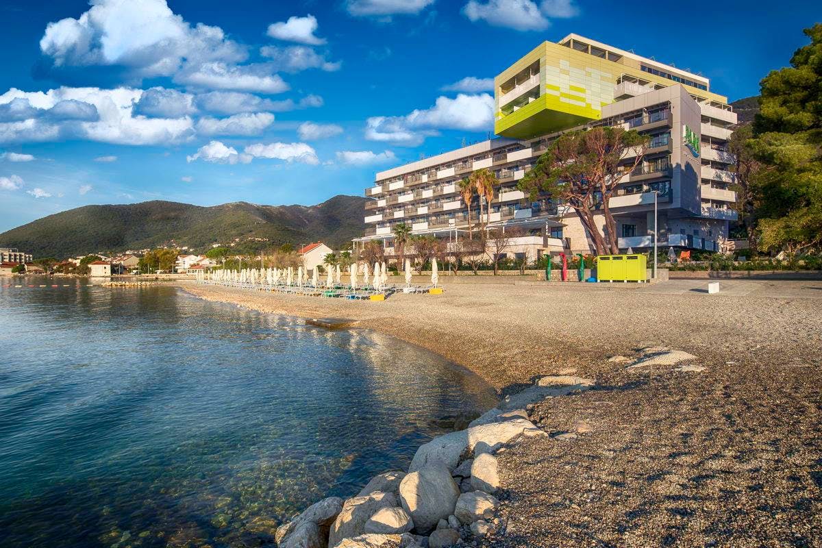 Carine Hotel Park - First minute all inclusive početak ljeta uz more