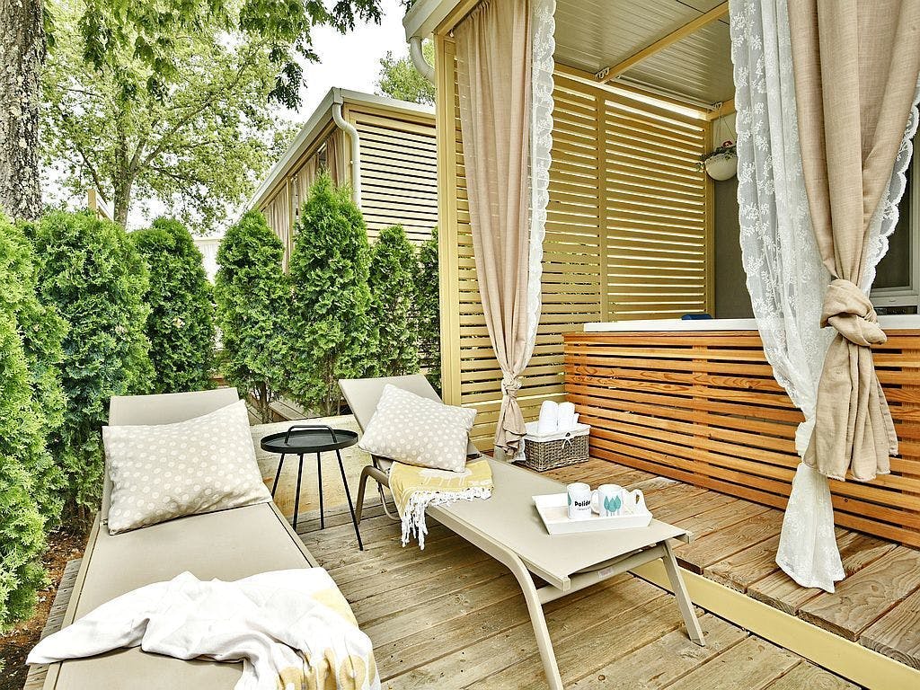 Polidor Camping Park - Mobilne kućice Deluxe s jacuzzijem