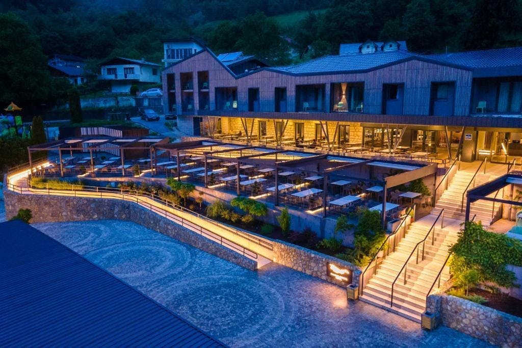 Hotel Plivsko jezero - Odmor u netaknutoj prirodi uz Plivsko jezero s polupansionom