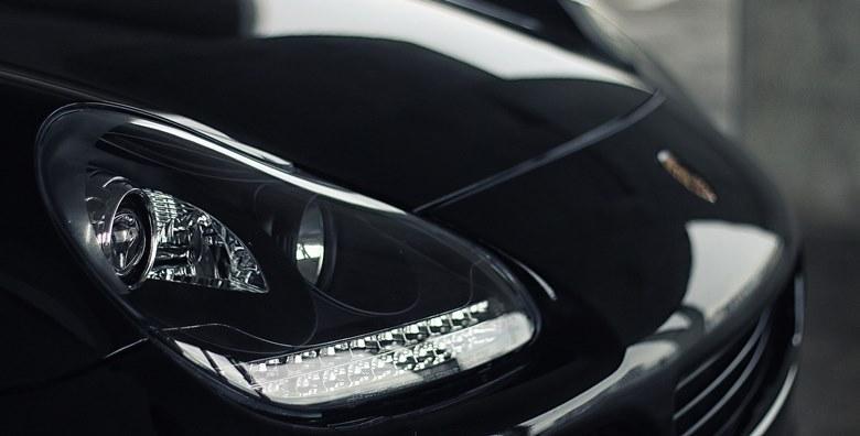 Povećajte vidljivost na cesti uz POLIRANJE FAROVA u Autopraonici Zagrepčanka