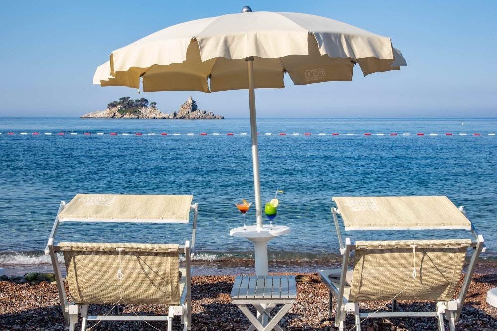 Hotel Palas Petrovac - Ljeto u Petrovcu