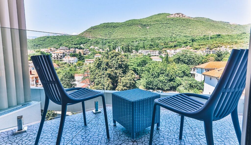 Carine Hotel Kumbor Superior - All inclusive jesen uz more