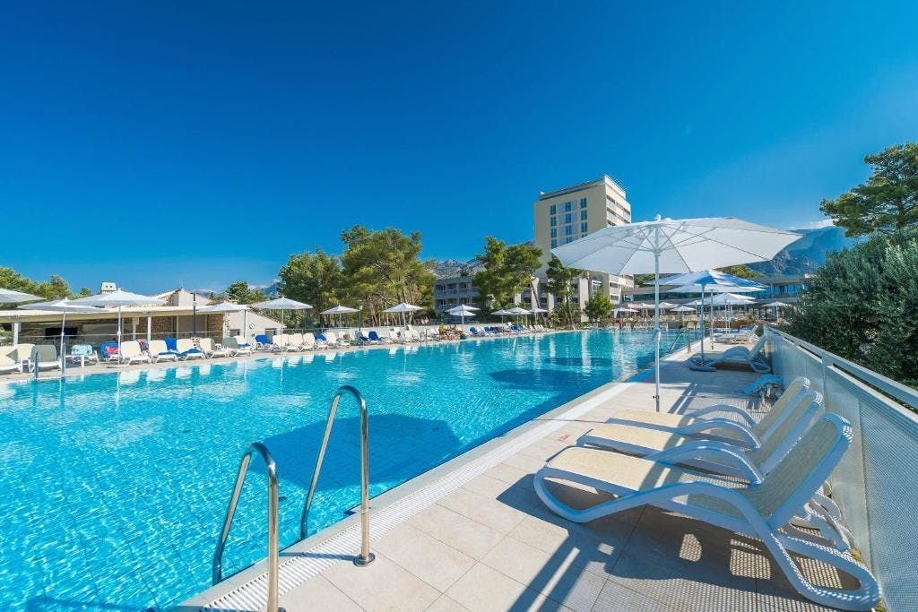 Bluesun Holiday Village Alan - Obiteljski prvosvibanjski odmor u sjevernoj Dalmaciji