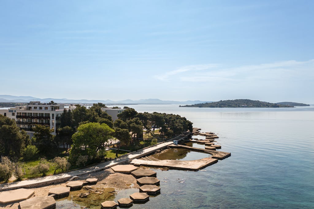 SeeSea Hotel - Obiteljsko proljeće u Vodicama