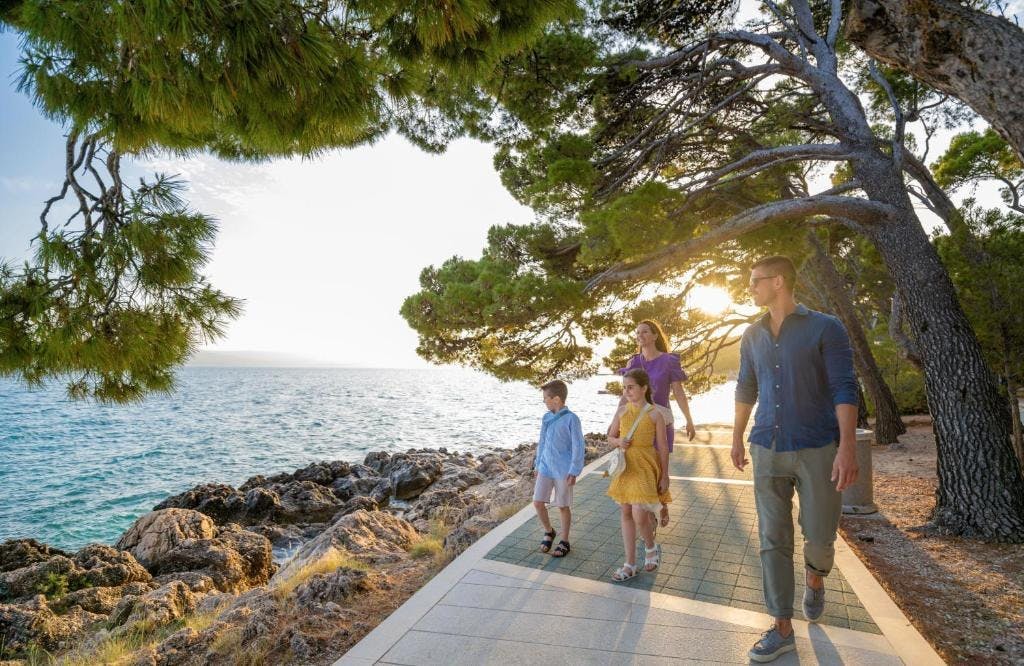 Bluesun Hotel Marina - Obiteljski svibanjski odmor u Brelima