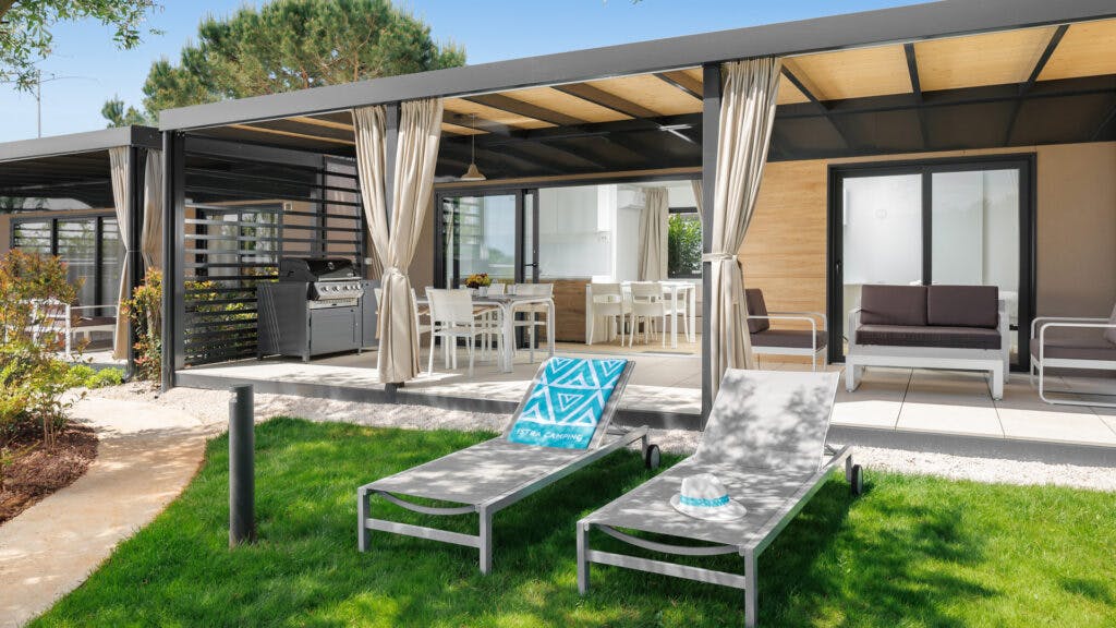 Camping Park Umag - First minute obiteljski odmor u mobilnim kućicama s bazenom