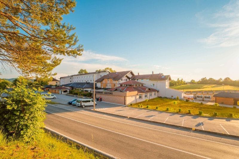 Hotel Mirjana & Rastoke - Ljetni odmor u blizini Plitvica