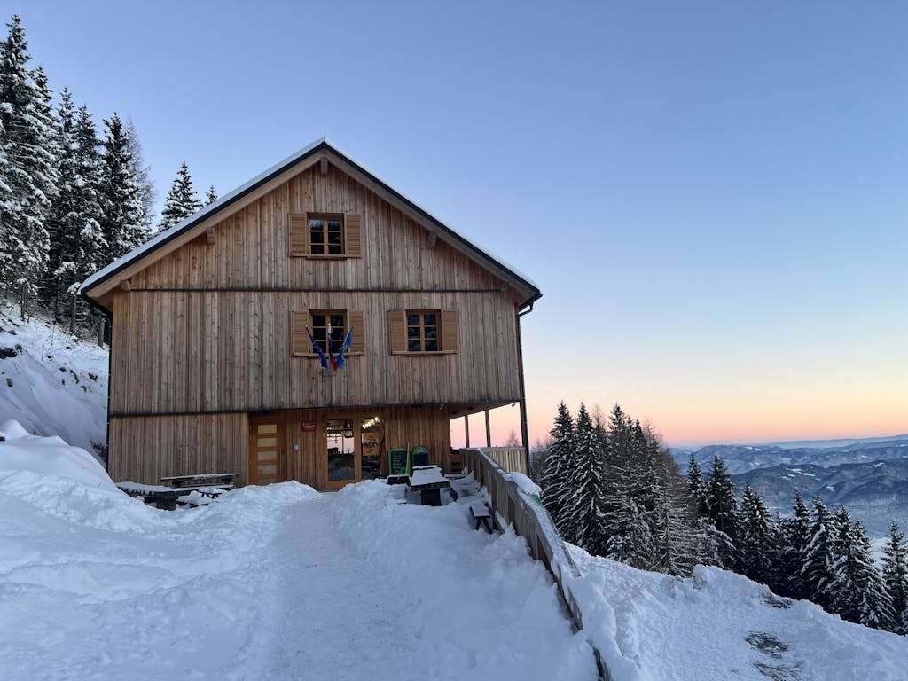 Mozirska kuća na Goltama - Zimski odmor u prirodi