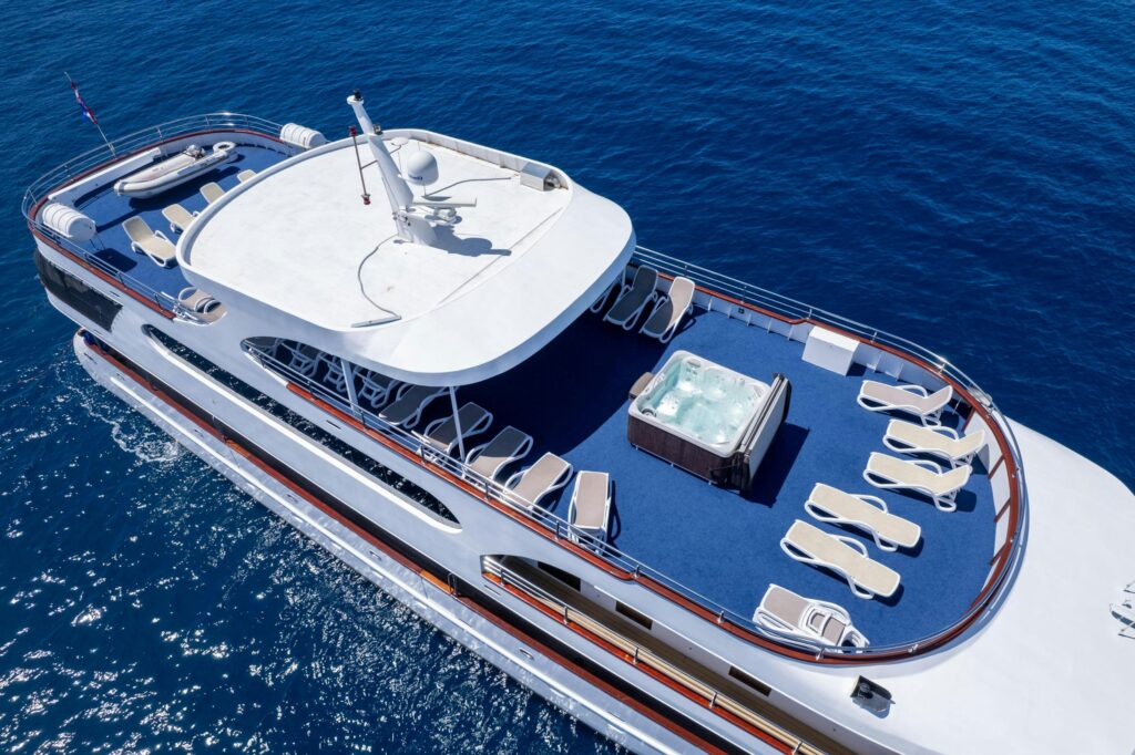 4-dnevno mini krstarenje Jadranom - Polazak iz Trogira - MS Invictus