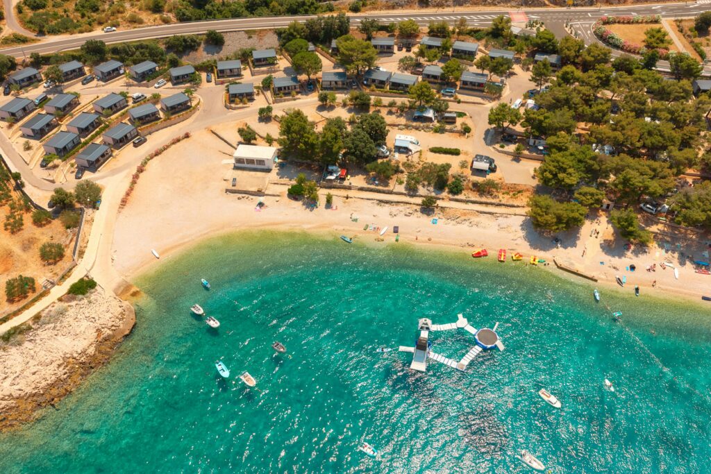 Kamp Adriatic Primošten - Obiteljski prvosvibanjski odmor u Dalmaciji