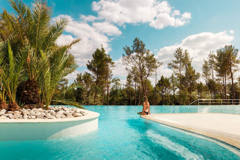 Santa Marina Camping - Prvosvibanjski obiteljski odmor u Premium Relax s privatnim jacuzziem