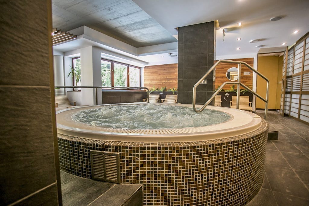 Hotel Bassiana Sarvar