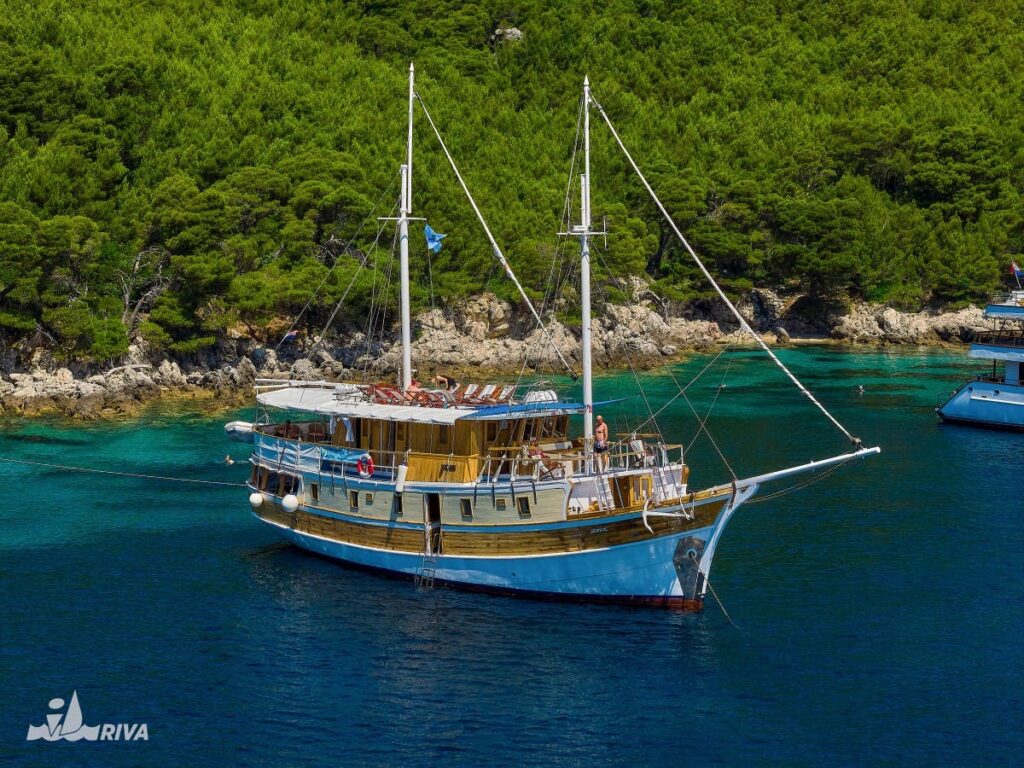 8-dnevno krstarenje južnim Jadranom - Polazak iz Trogira