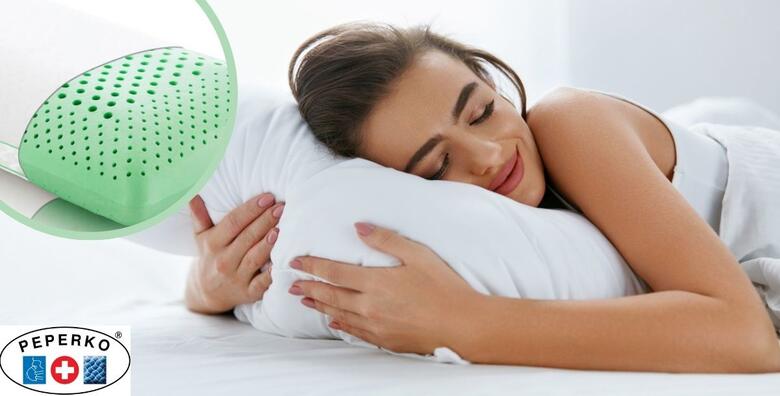 Perforirani jastuk s ricinusovim uljem - savršeno se prilagođava obliku i<br> temperaturi tijela te podupire kralježnicu