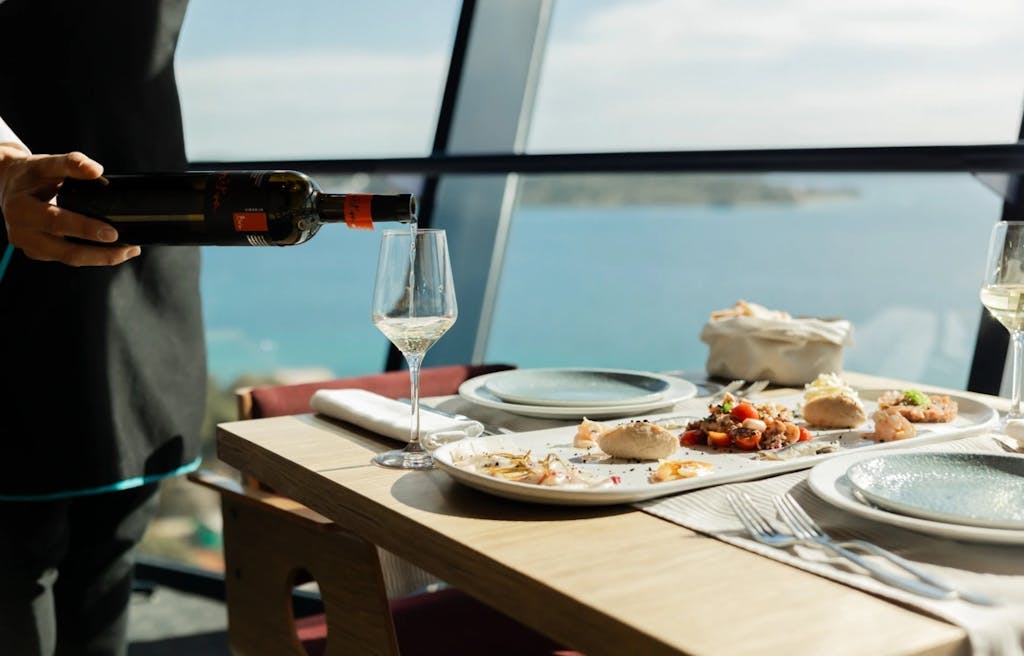 Hotel Olympia Sky – Bogati paket uskrsnog opuštanja za 4 osobe