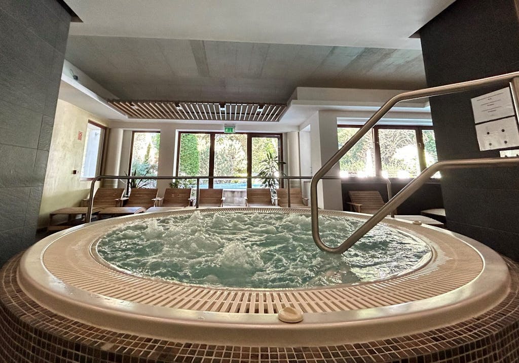 Hotel Bassiana Sarvar