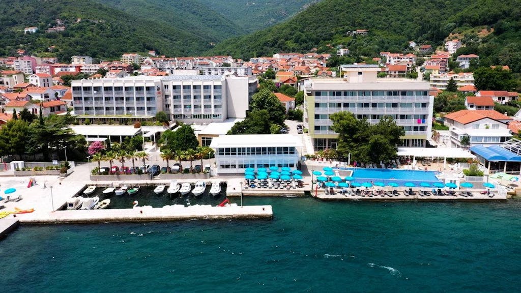Carine Hotel Delfin - All inclusive ljeto uz samo more