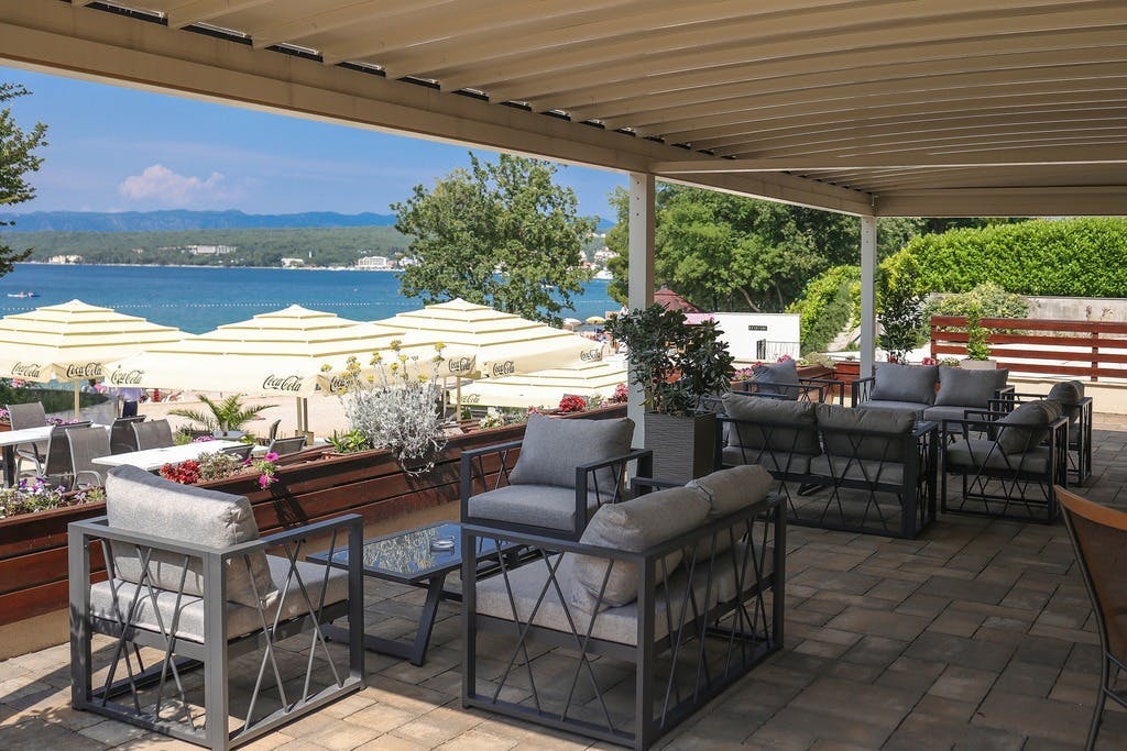 Blue Waves Resort - Prvosvibanjski paket opuštanja na Krku