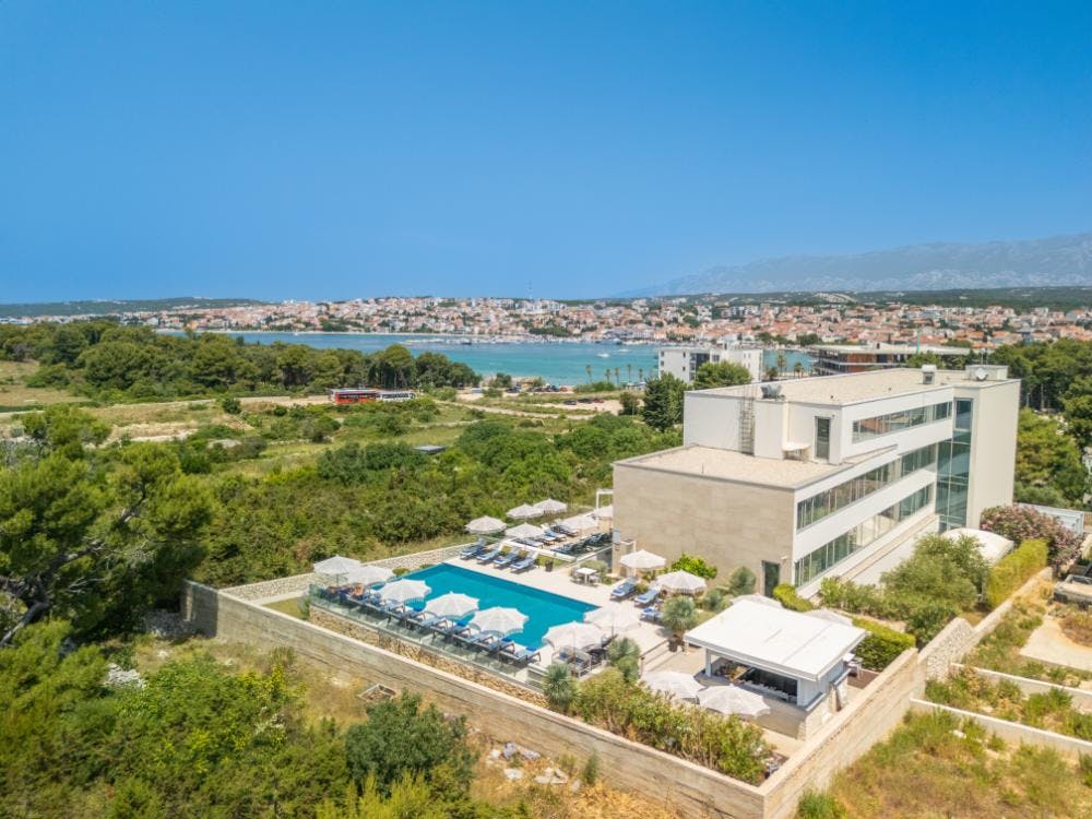 Joel Hotel - Luksuzno opuštanje u Novalji