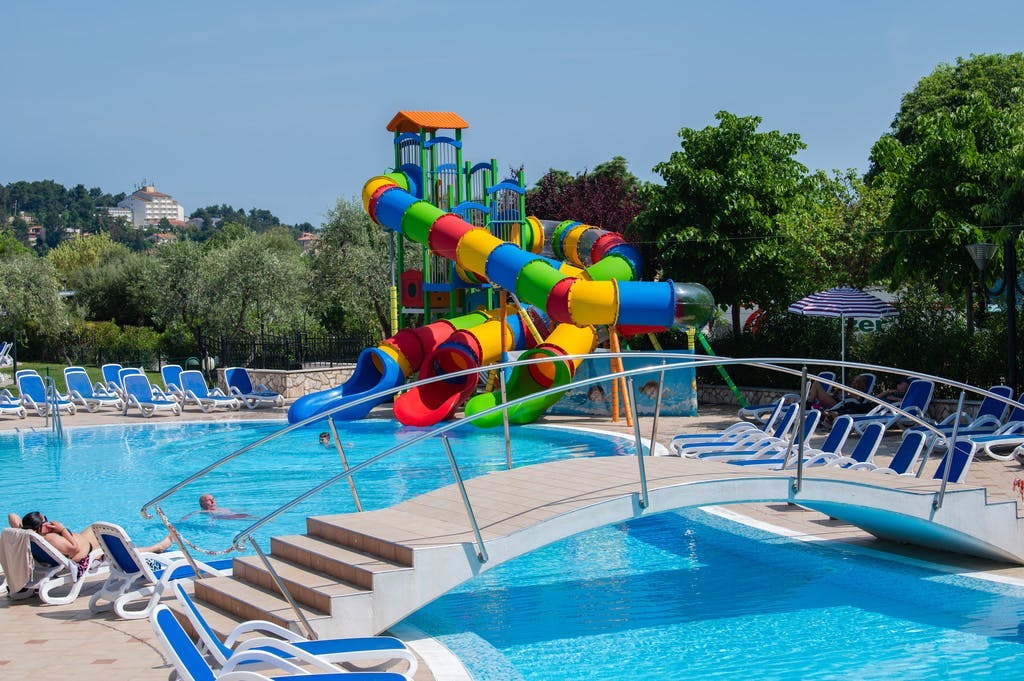 Maslinica Resort - Kamp Oliva - 1. svibanj ili pozdrav ljetu s polupansionom