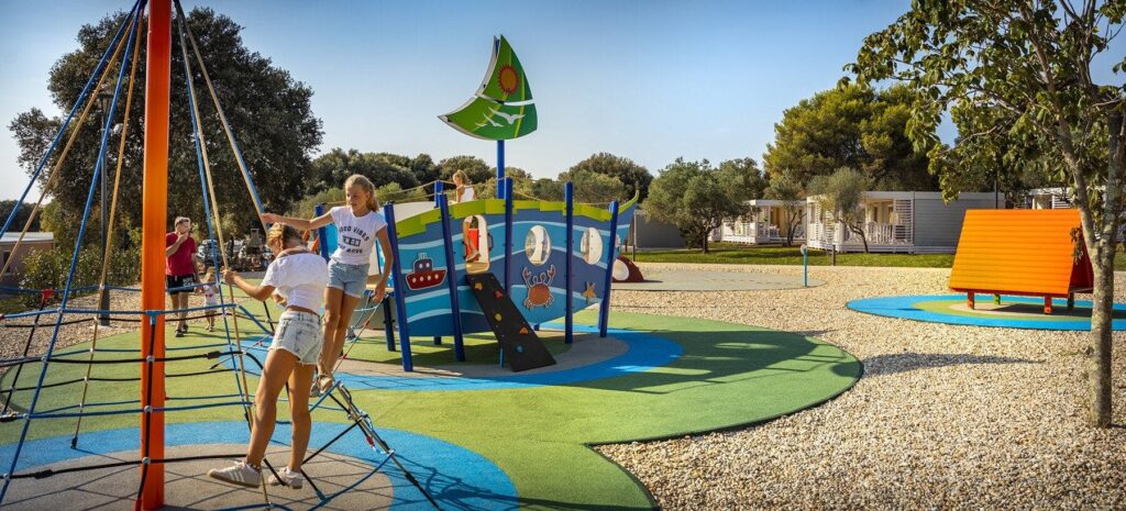 Resort Amarin - Obiteljsko proljeće s pogledom na Rovinj - Standard apartman