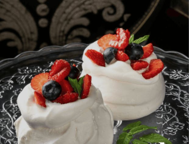 Hotel Miramare - Strawberries & Sparkling wine paket u početku ljeta