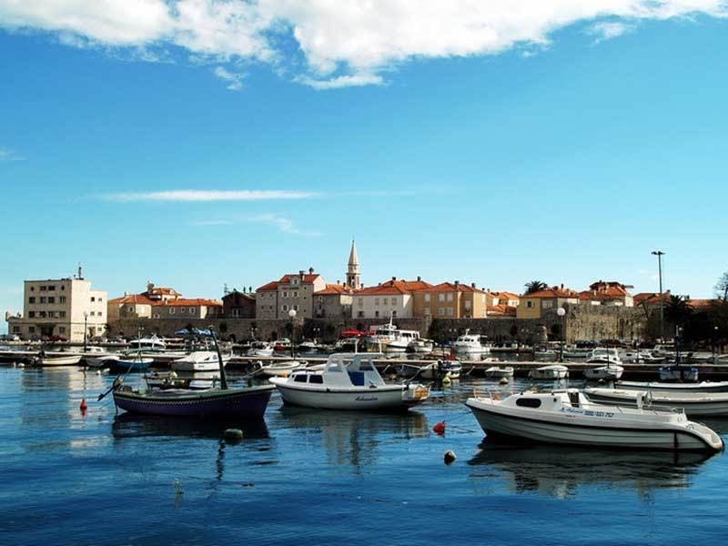 Hotel Rivijera - Početak i kraj ljeta u Petrovcu