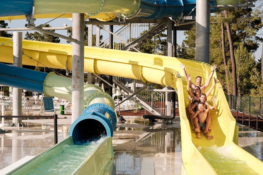 Zaton Holiday Resort - Aktivni odmor u mobilnim kućicama Superior s polupansionom