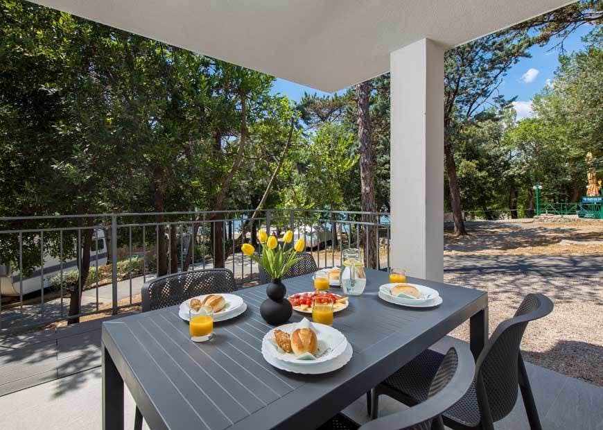 Holiday Homes Oštro Kraljevica - Lipanjska morska idila u srcu prirode