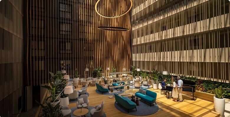 POSEBNA PONUDA! Khalani Hotel 5* by Aminess - 2 noćenja s polupansionom za 2 osobe i 1 dijete ili 3. osobu uz korištenje bazena i wellness oaze