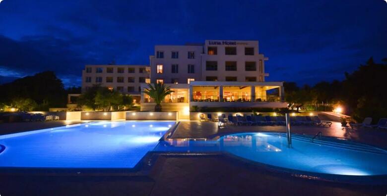 Hotel La Luna 4*