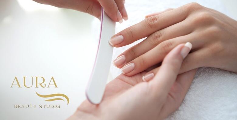 Manikura i trajni lak ili estetska pedikura i trajni lak u salonu Aura Beauty Studio
