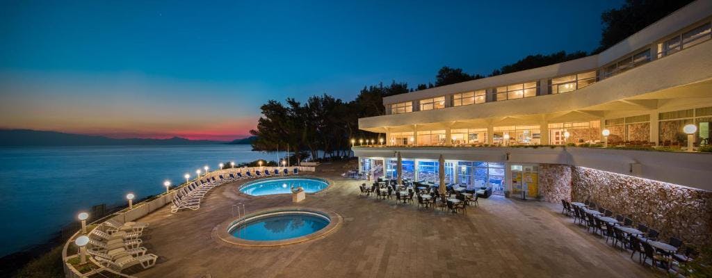Fontana Resort - Početak ljeta na Hvaru
