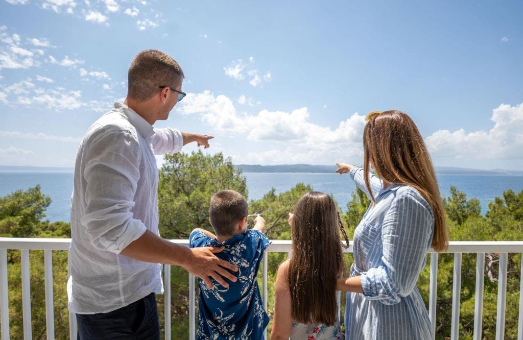 Bluesun Hotel Marina - Obiteljski pozdrav ljetu u Brelima