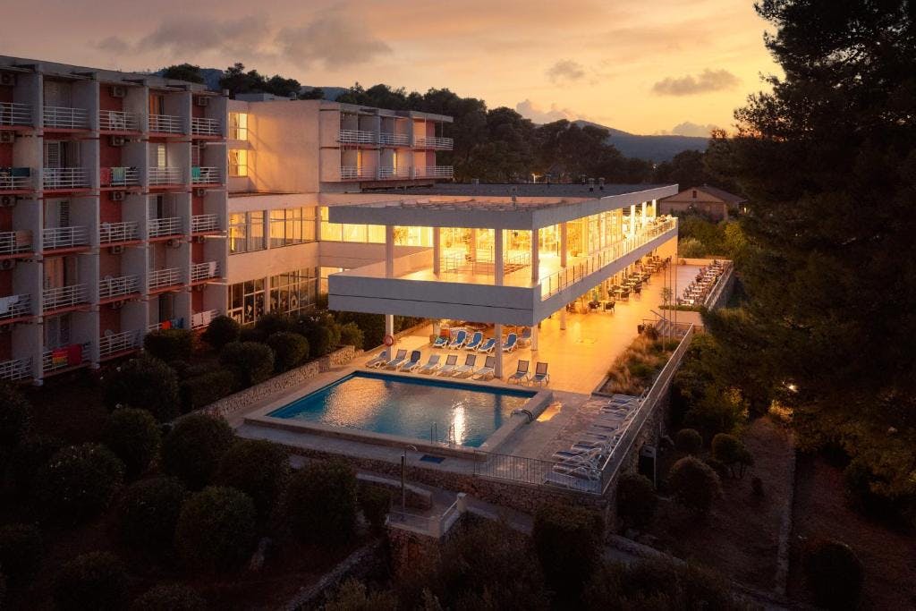 Hotel Hvar - All inclusive početak ljeta na Hvaru