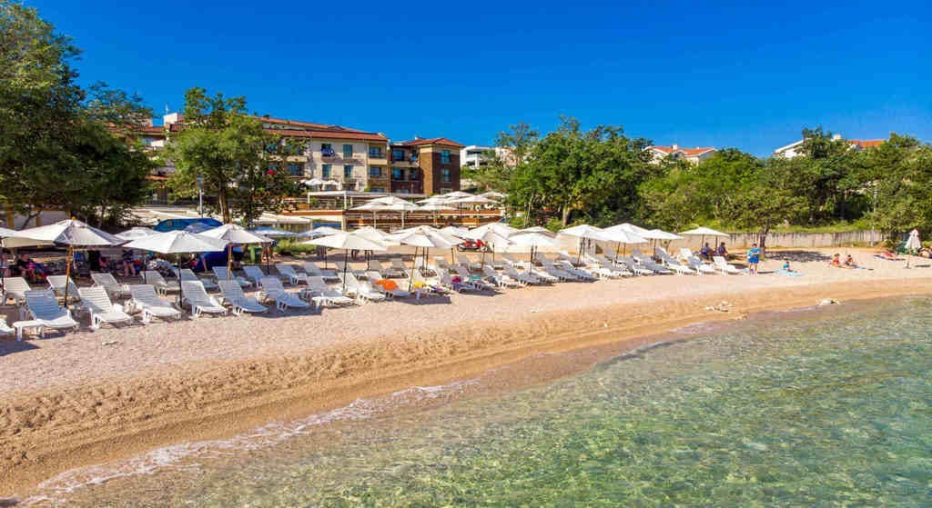 Blue Waves Resort - Last minute romantičan odmor na Krku