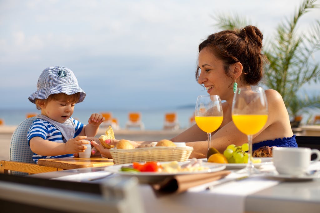 Blue Waves Resort - Last minute obiteljski paket opuštanja - Family Junior Suite