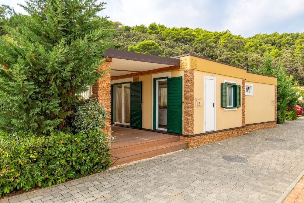 Resort Lando - Početak ljeta u camping vilama na Rabu