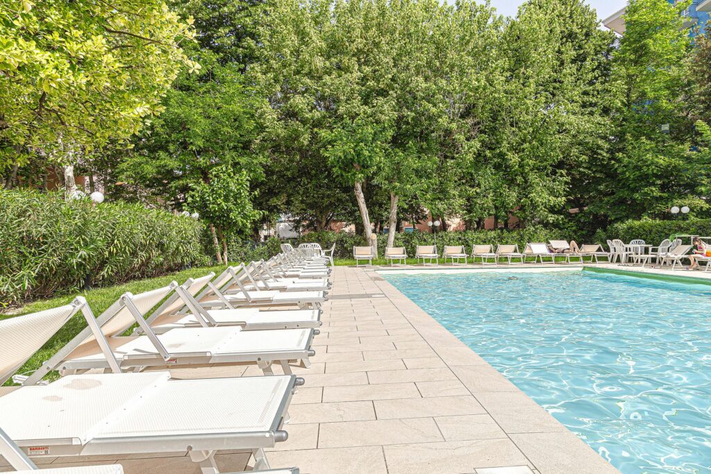 Hotel Royal Inn - Savršeni odmor odmah pored plaže u Italiji