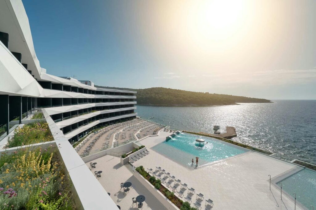 Grand Hotel View - Romantično ljeto na Braču